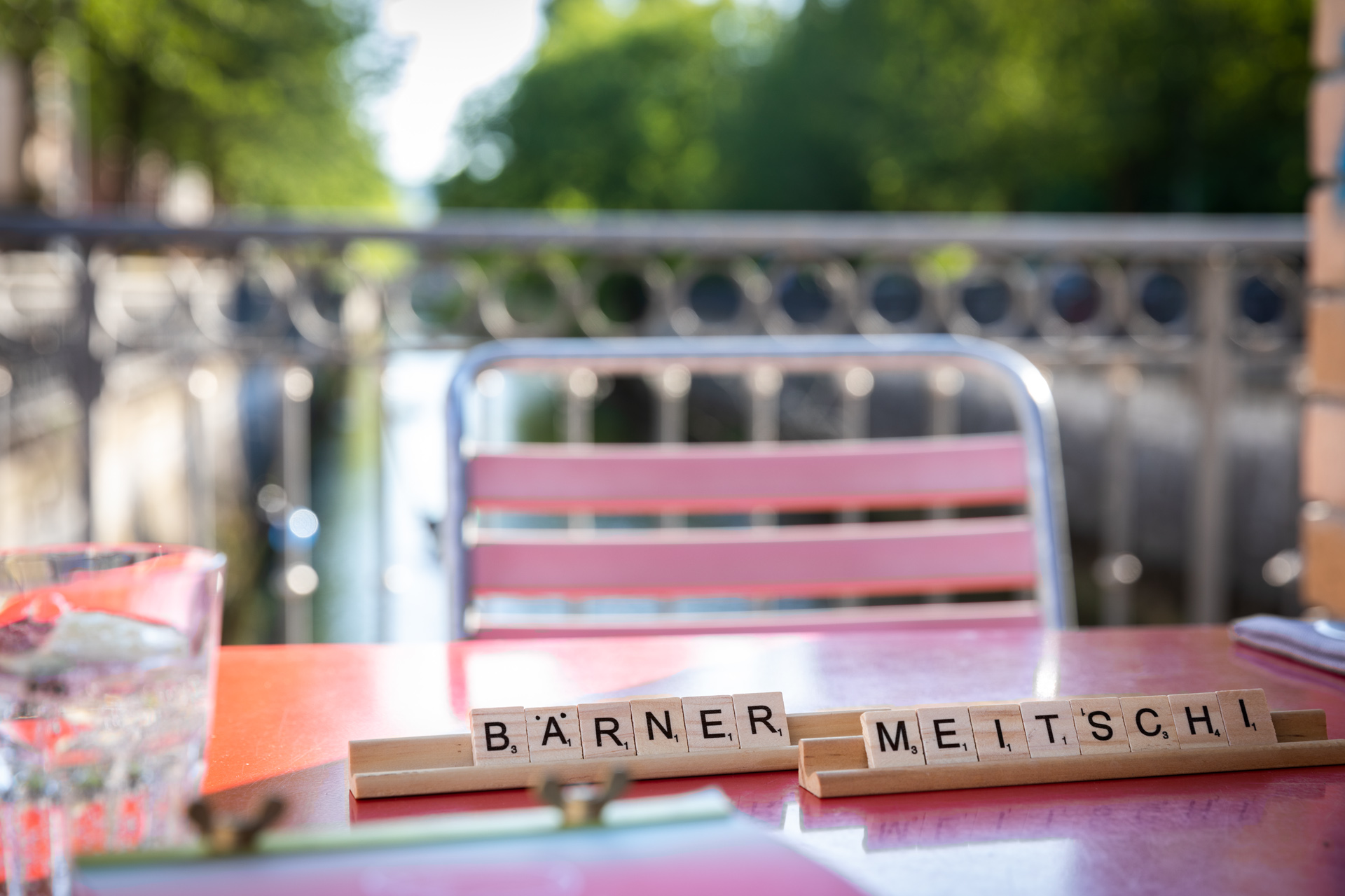 Bärner_Meitschi_Tischreservation