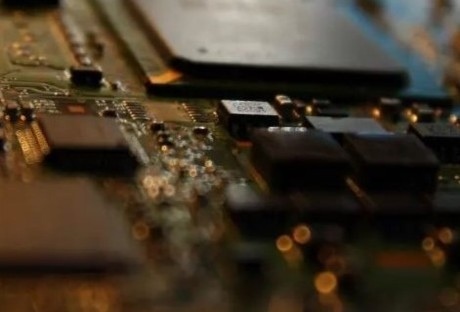 Intel CPUs Meltdown spectre sicherheitspatches