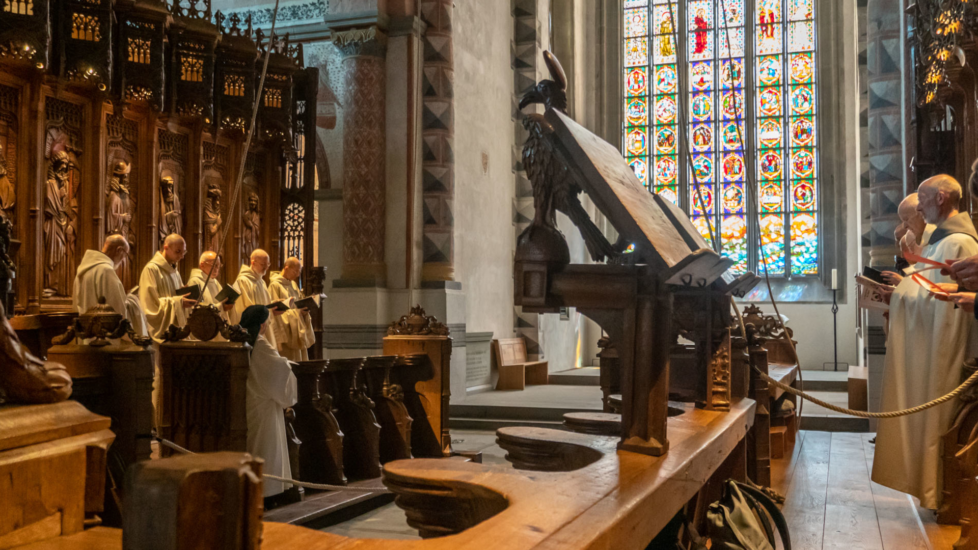 Les stalles de l’abbaye d’Hauterive ont vu prier des générations de moines depuis 1482. (Photo: Maurice Page)