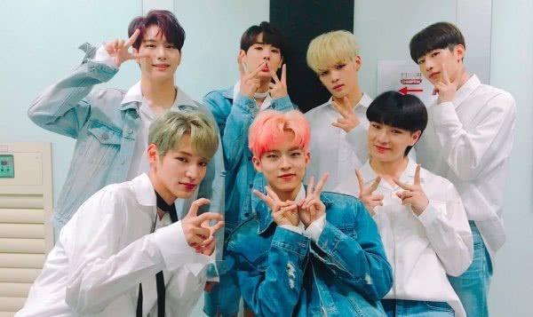 victon 特典会 チャン VICTON, Howling [THE SHOW 200324] - YouTube