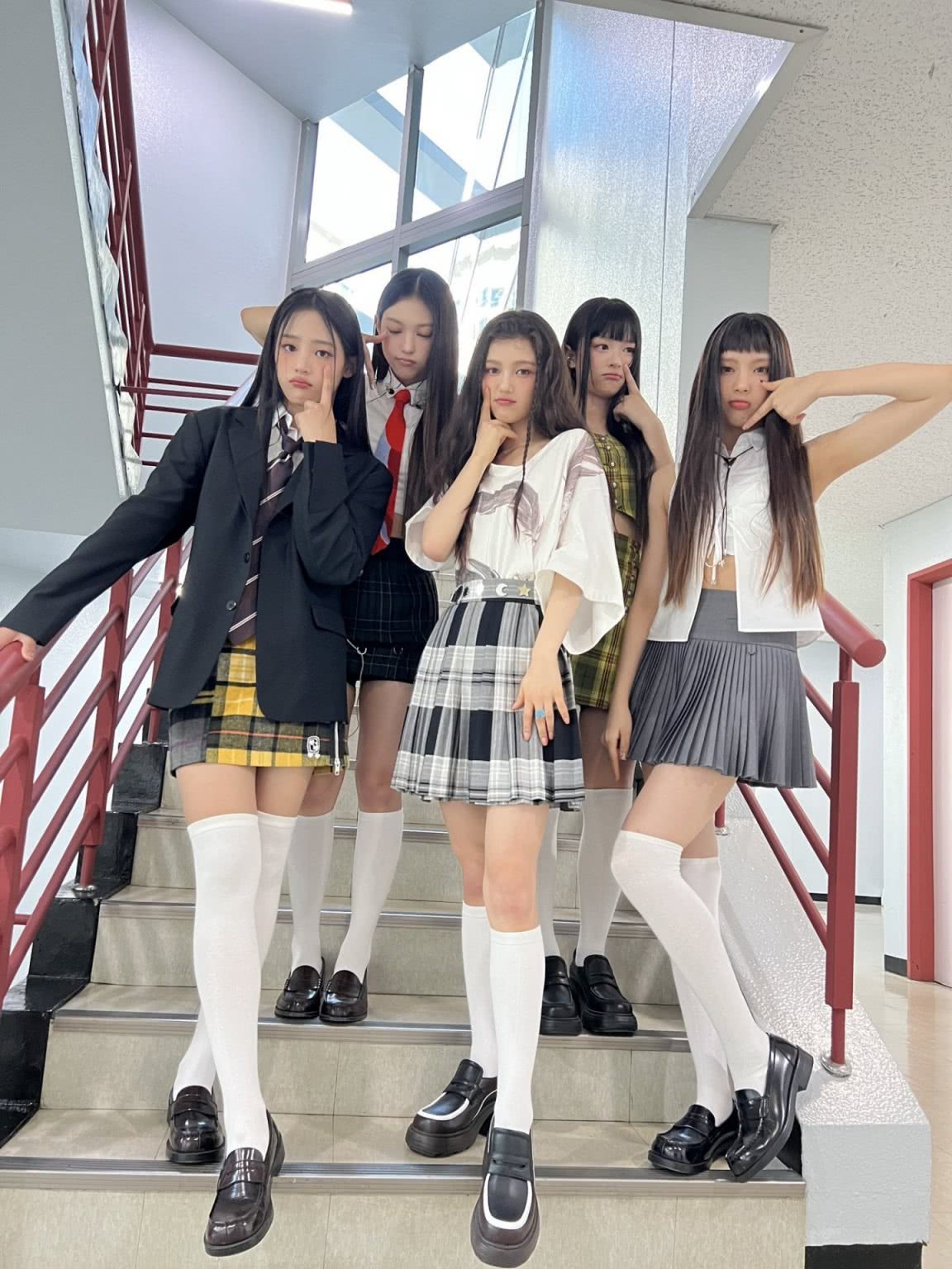 NewJeans Kpop track newjeans-kpop-track