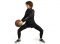 Entraînement avec le médecine-ball – Jambes et fessiers: Flexion des genoux avec demi-cercle de bras