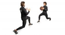 Entraînement avec le médecine-ball – Avec un partenaire: Fente arrière/Stabilité du tronc