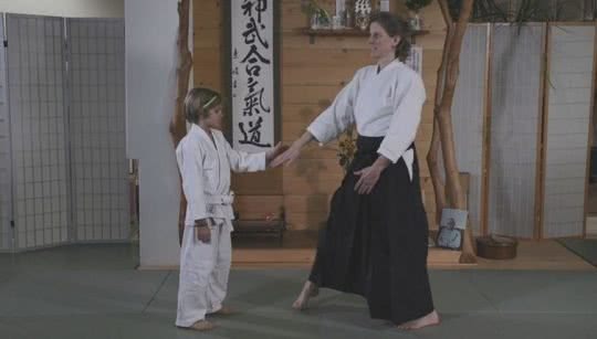 Aikido: Katate Dori – Griff am Handgelenk mit einer Hand
