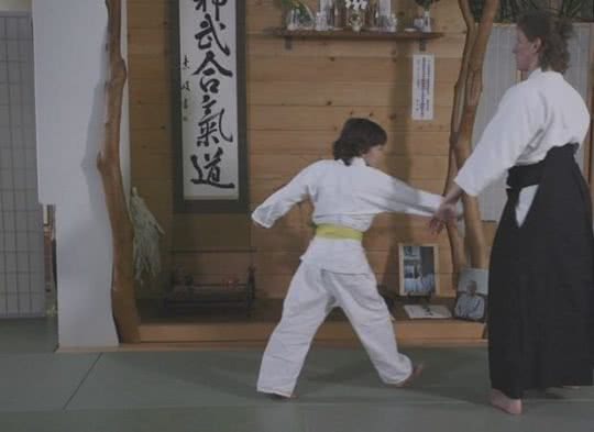 Aikido: Tsuki – Angriff mit der Faust in den Bauch