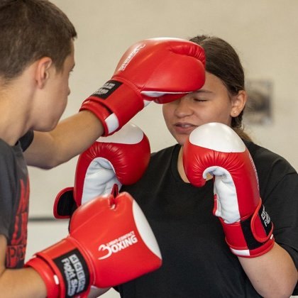 Light contact boxing: Ping pong