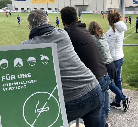 Prévention comportementale avec la campagne «für uns – Gute Luft für Sportkids auf den Sportarealen» (pour nous – de l’air pur pour les jeunes sportifs sur les terrains) dans le canton de Thurgovie en 2018