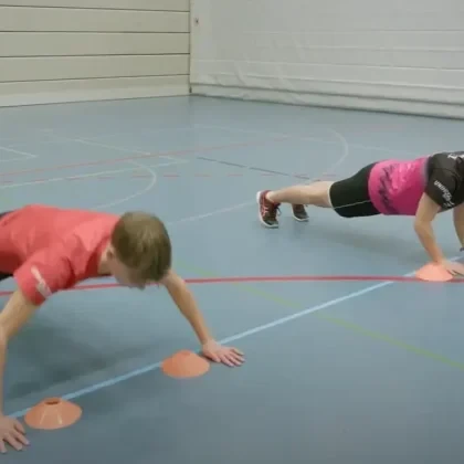 Power to Win – Good Practice: Stufe T1 – Eingrenzen – Kraft – Stützen – bremsend exzentrisch