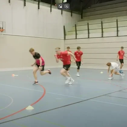 Power to Win – Good Practice: Stufe T1 – Eingrenzen – Schnelligkeit – Beschleunigung – Bear Walk