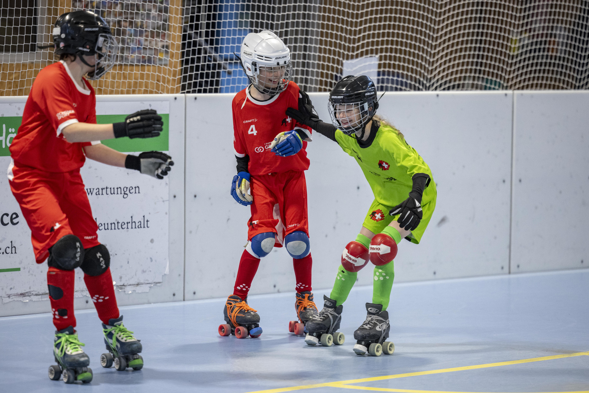 Rollhockey – Trainingsformen: Dynamisch und agil rollschuhlaufen sowie eine stabile Position halten