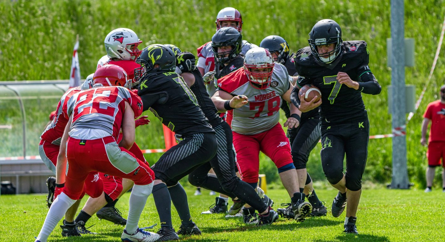 Football américain – 3e forme caractéristique: Bloquer l’adversaire dans le respect des règles et en fonction de la situation