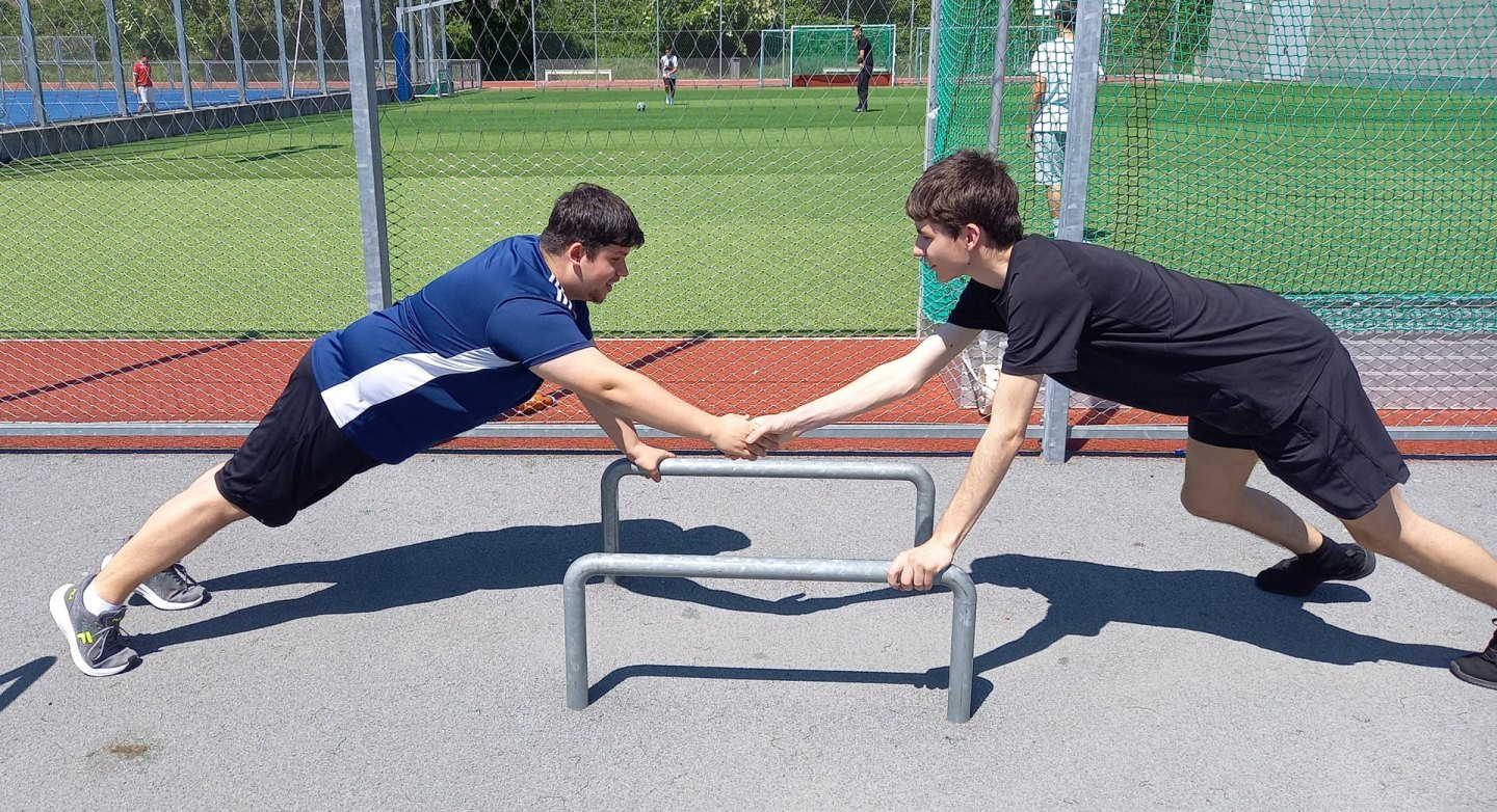 Streetworkout – Bewegung ohne Grenzen: Rahmenbedingungen, Sicherheit und Prävention
