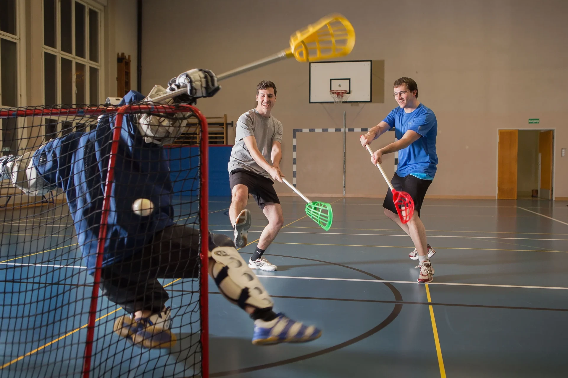 Inter-crosse: Jeu éclair sur deux jambes