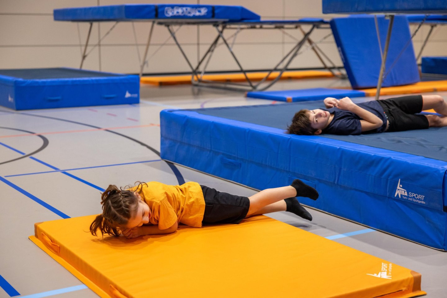 Le forme di base del gioco, valide per tutte le discipline sportive, costituiscono la base per un'attività sportiva variata, motivante e orientata allo sviluppo di bambini e giovani.