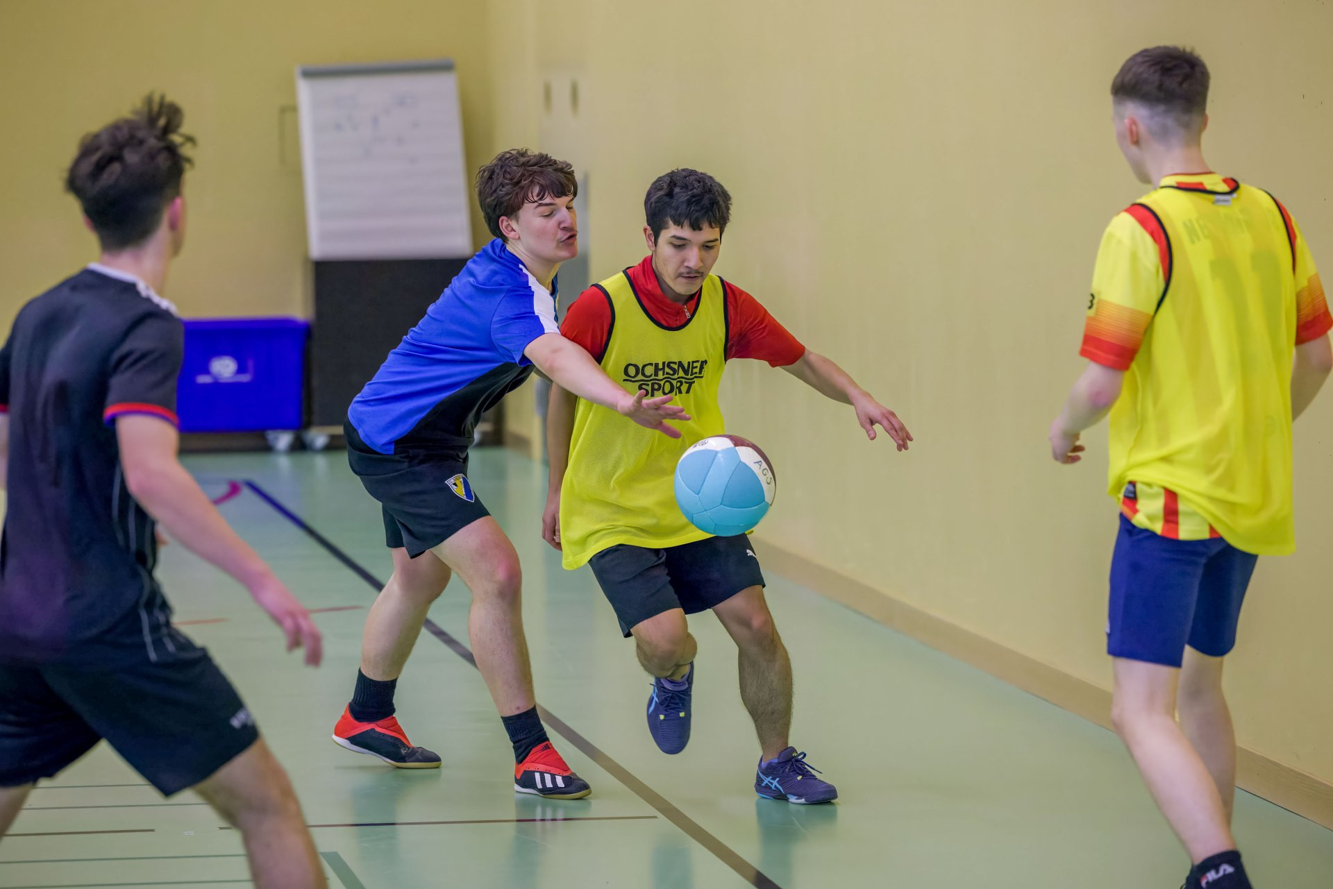 Football gaélique: Formes de jeux: Balle au mur, derrière la ligne, dans la zone
