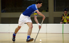 Unihockey – Conduite de balle: Déménagement