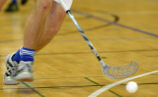 Unihockey – Passaggi: Uno dietro l’altro