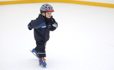 G+S-Kids – Pattinaggio su ghiaccio: Lezione 1 «Scivolare»
