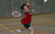 J+S-Kids – Badminton: Leçon 3 «Frappe main basse»