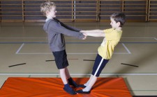 Partnerakrobatik: Ein A steht Kopf