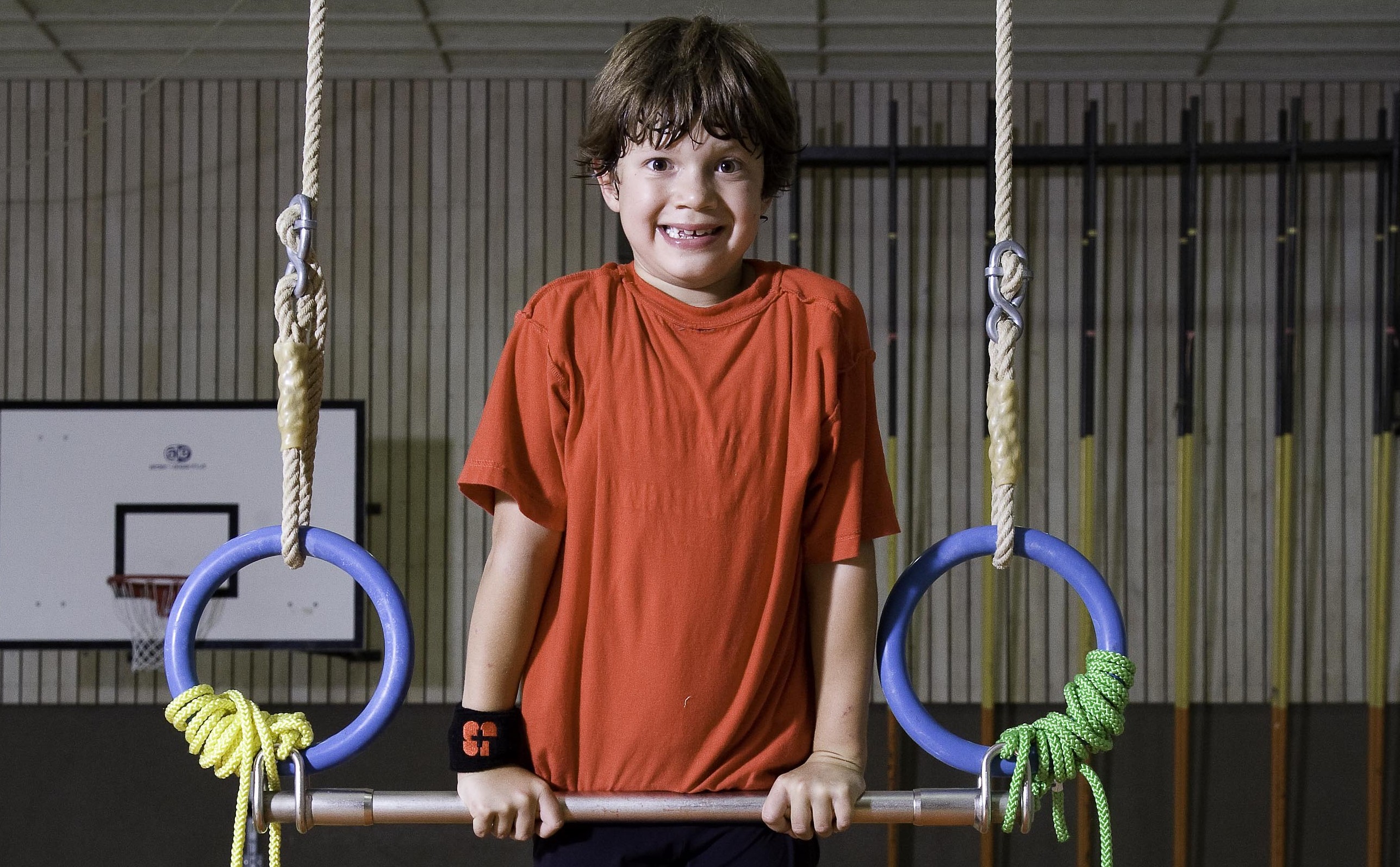 J S Kids Klettern Und St tzen Akrobatin Mobilesport ch