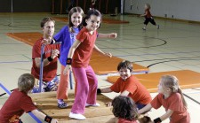 Für Kinder – Rutschen und Gleiten: Rodeo