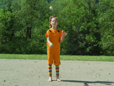 Le cirque à l’école – Jonglage: Troisième étape: avec trois balles