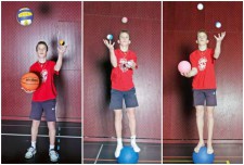 Reihenbild: Junger Schüler beim Jonglieren mit verschiedenen Bällen.