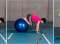 Allenamento sensomotorio – Stimolo del senso della posizione e del movimento: Superficie instabile 3 D – Flessioni con la palla