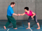 Allenamento sensomotorio – Stimolo del senso della posizione e del movimento: Riduzione della superficie di appoggio – La lotta dei tori 1+2