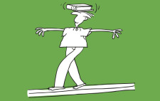 Comic: Knabe balanciert über einen Balken während es ein Buch auf dem Kopf hat.
