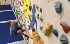 Escalade à l’école – Bloc: Technique: Manchot