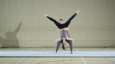 Acrobatica di gruppo III – Acrobazie dinamiche: Ruota doppia