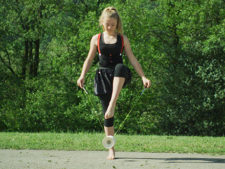 Il circo a scuola – Giocoleria: Diabolo – Sotto la gamba