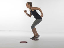 Entraînement avec engins − Disque (sliding pad): Star Lunge (alterner les jambes)