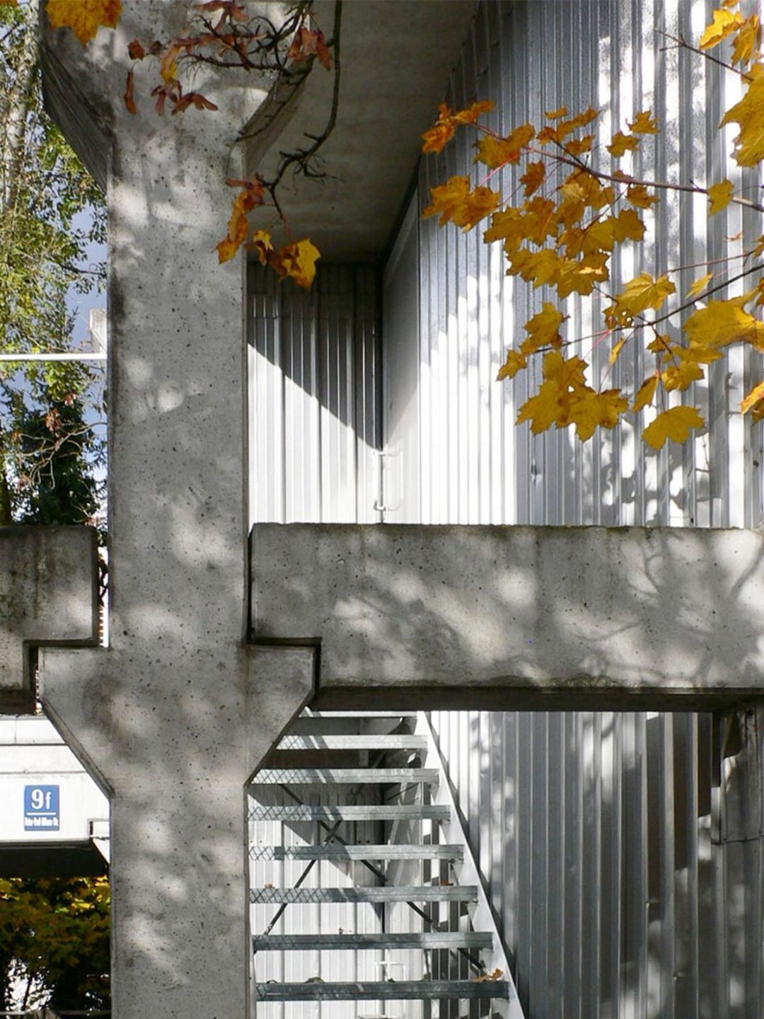 Otto Steidle Genterstrasse Betonstützen
