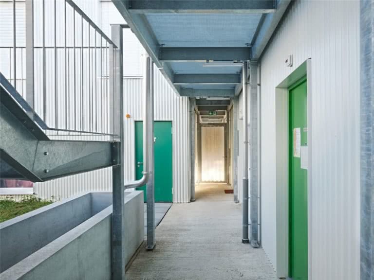 Bâtiments modulaires pour personnes en situation de logement précaire ...