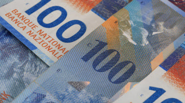 Schweizer Franken für CHF 300 Weiterempfehlungsprämie